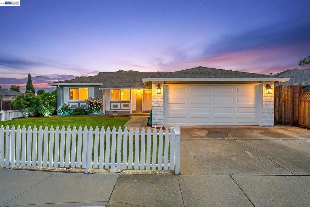 Photo of 5584 Tilden Pl Pl, Fremont, CA 94538 (MLS # 41131209)