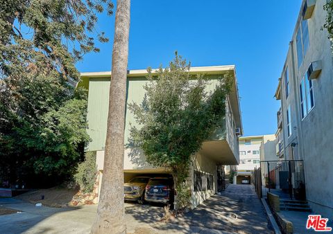 Photo of 310 S Gramercy Place #1, Los Angeles, CA 90020 (MLS # 26755691)
