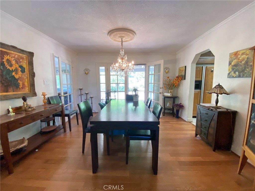 Photo of 5323 Del Moreno Drive, Woodland Hills, CA 91364 (MLS # SR25219072)
