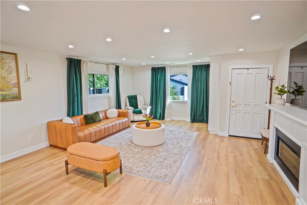 16461 Gunther Street