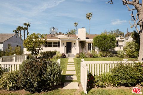 Photo of 5107 Matilija Avenue, Sherman Oaks, CA 91423 (MLS # 26664211)