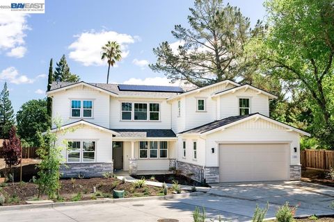 Photo of 106 Providence Place, Pleasant Hill, CA 94523 (MLS # 41129545)