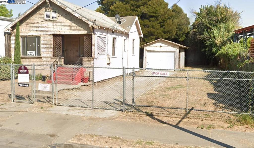 Are you looking for a fixer with endless possibilities. This 2 bedroom one bath craftsman style house sits on a huge lot with a detached one car garage A long cement driveway to park additional cars . Perfect for the car enthusiastic. Or simply add additional units for income or build and ADU for your extended family. Close to all major transportation including Fruitvale BART, Oakland Airport, 880 Freeway and restaurants. Located in a thriving diverse community. Make an offer!