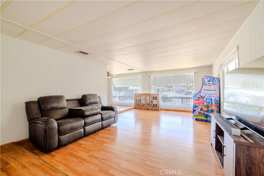 3530 Damien Avenue 88