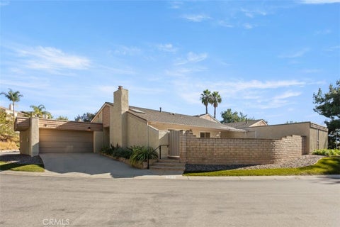 Photo of 3256 Windflower Circle, Thousand Oaks, CA 91360 (MLS # SR26232508)