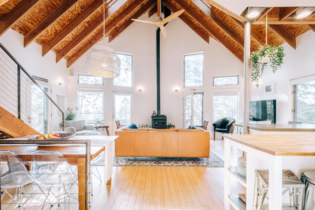 26620 Crestview Drive