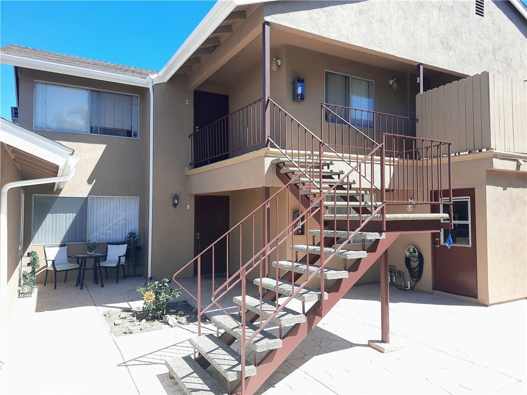 7282 La Mancha Cir