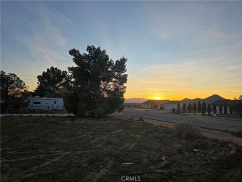 16693 Navajo Apple Valley CA 92307