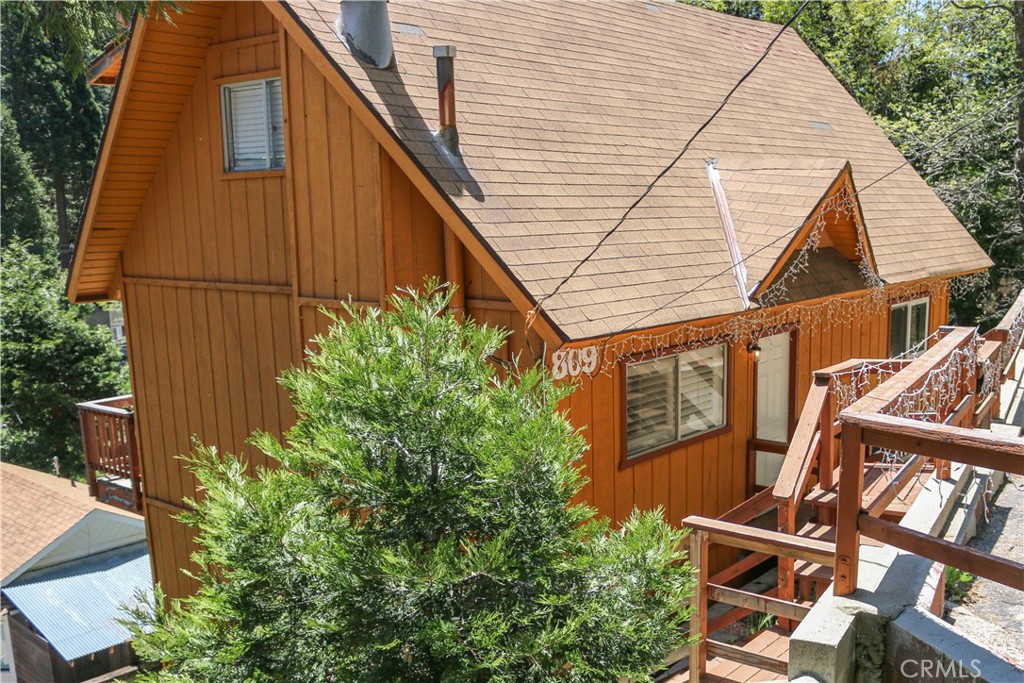 807 Virginia Ct