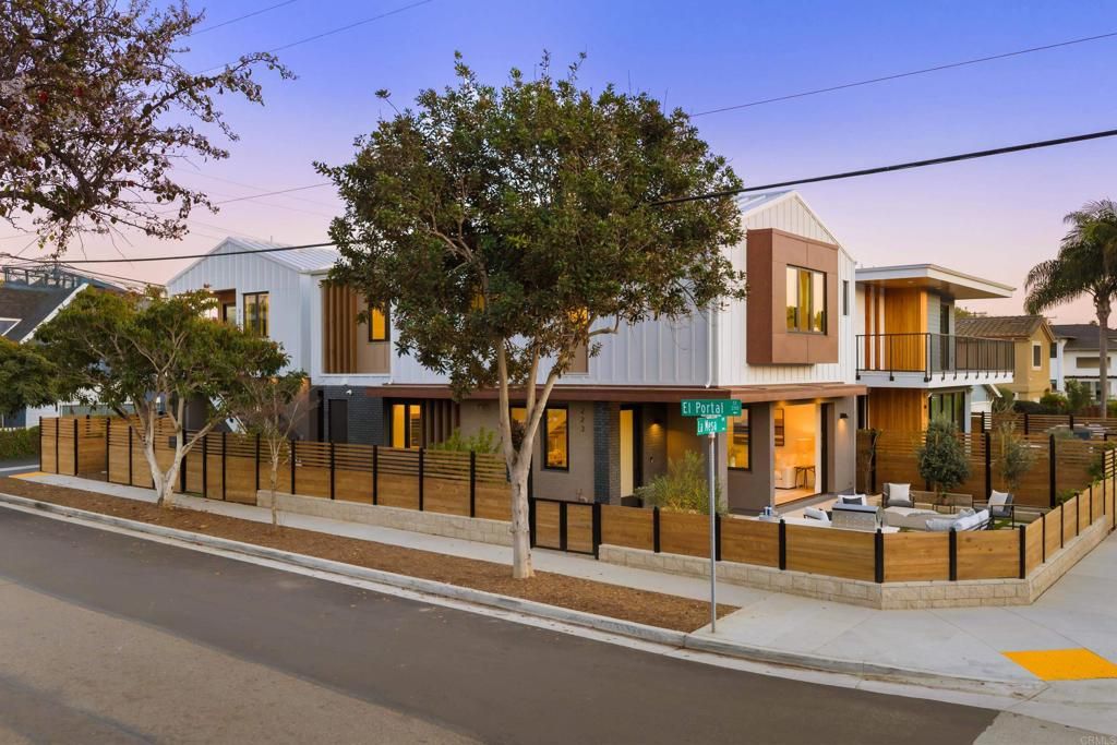 Photo of 223 225 El Portal Street, Encinitas, CA 92024 (MLS # NDP2601429)