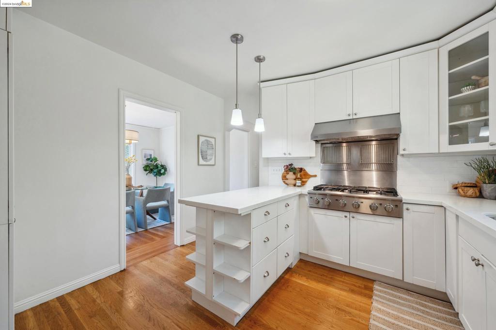 OAKMORE - Residential