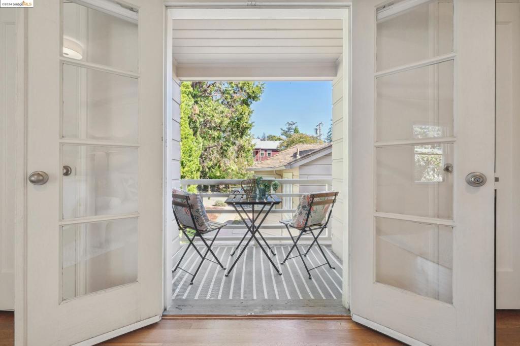 OAKMORE - Residential