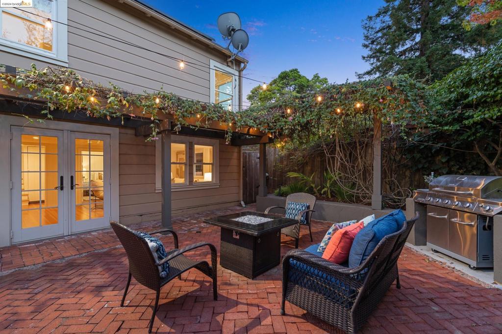 OAKMORE - Residential