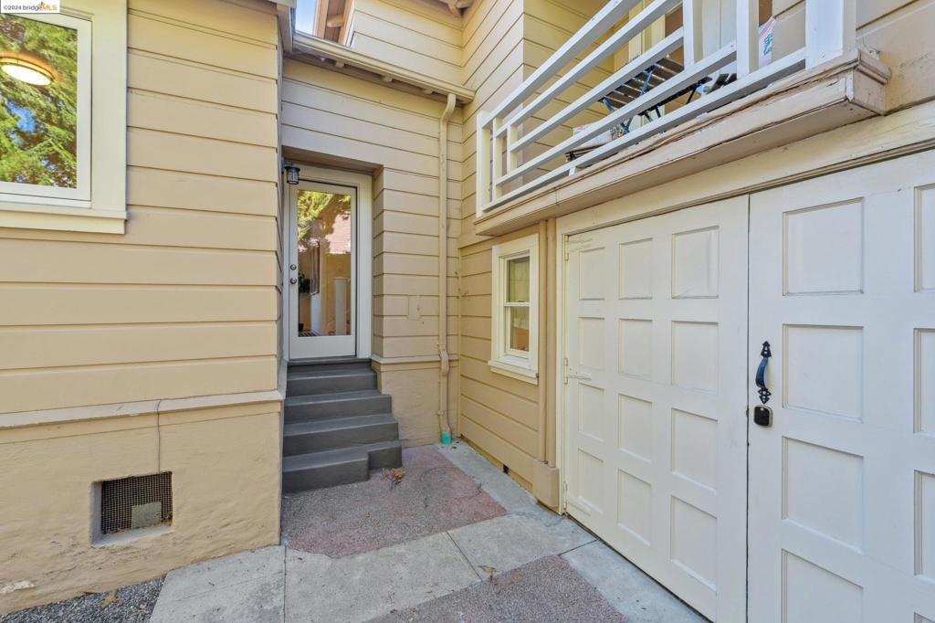 OAKMORE - Residential