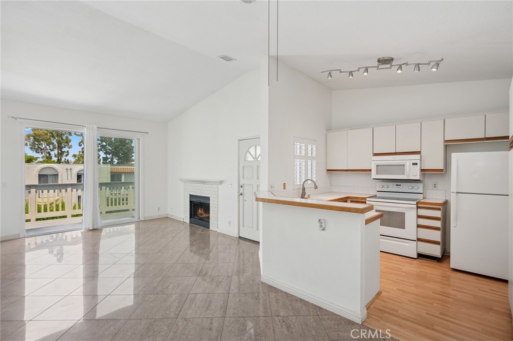 New Chase Condos (NWCH) - Residential
