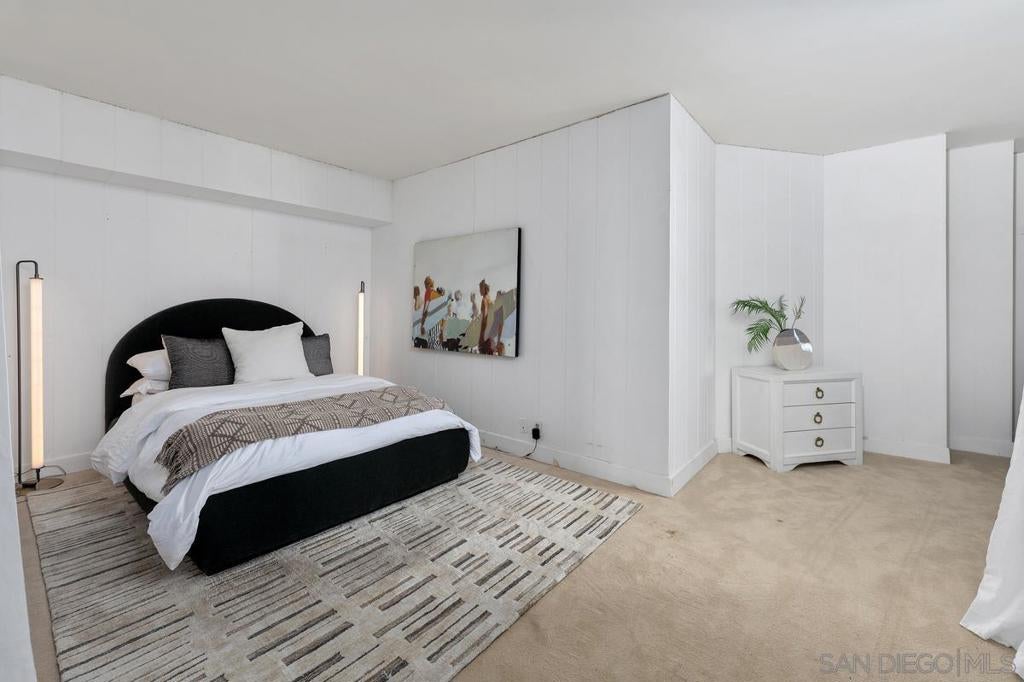 939 Coast Blvd 11B