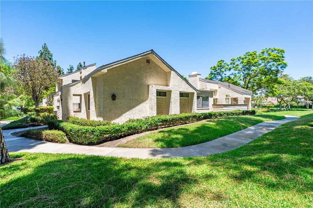 31 Claret, Irvine CA 92614 - Photo 33