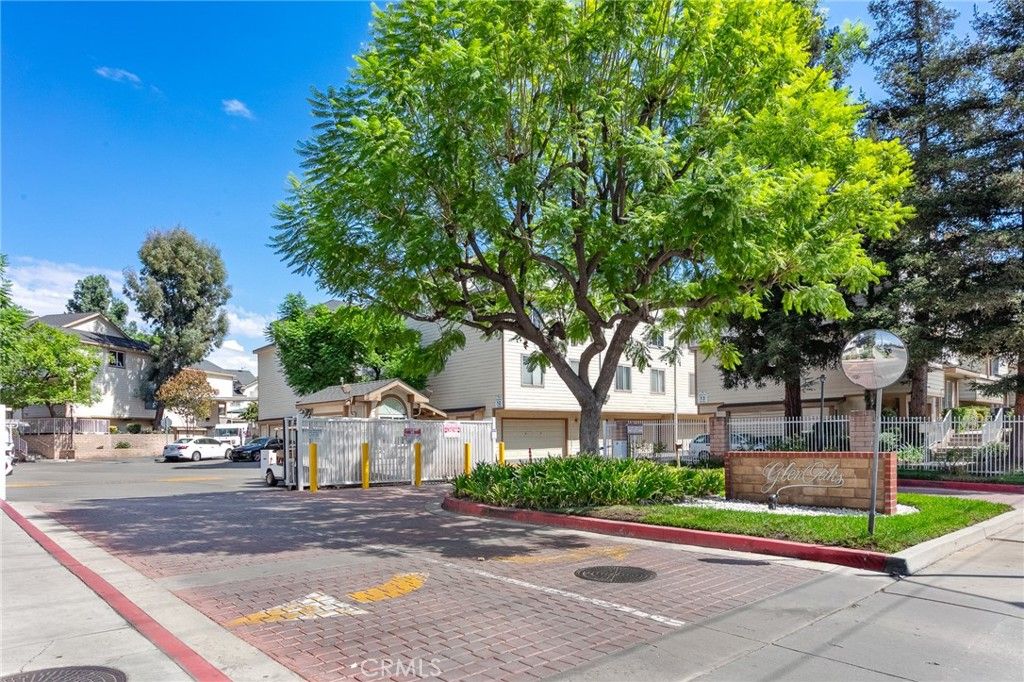 Photo of 11150 Glenoaks Blvd #270, Pacoima, CA 91331 (MLS # AR25225278)