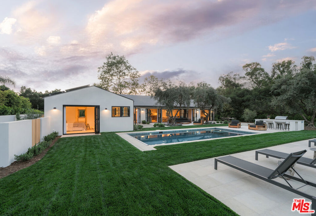 99 Sierra Vista Road