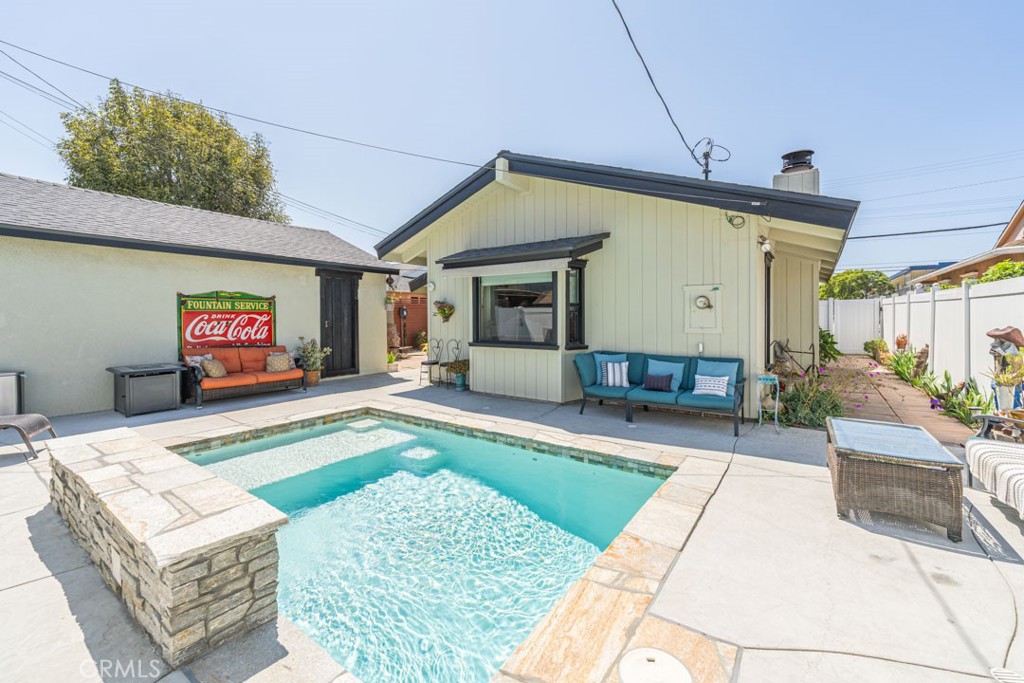 3717 W 182nd Street