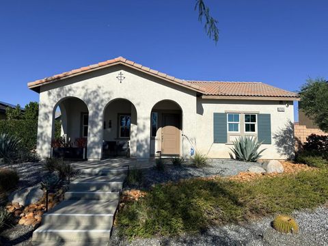 Photo of 67924 Rio Vista Drive, Cathedral City, CA 92234 (MLS # 219139333DA)