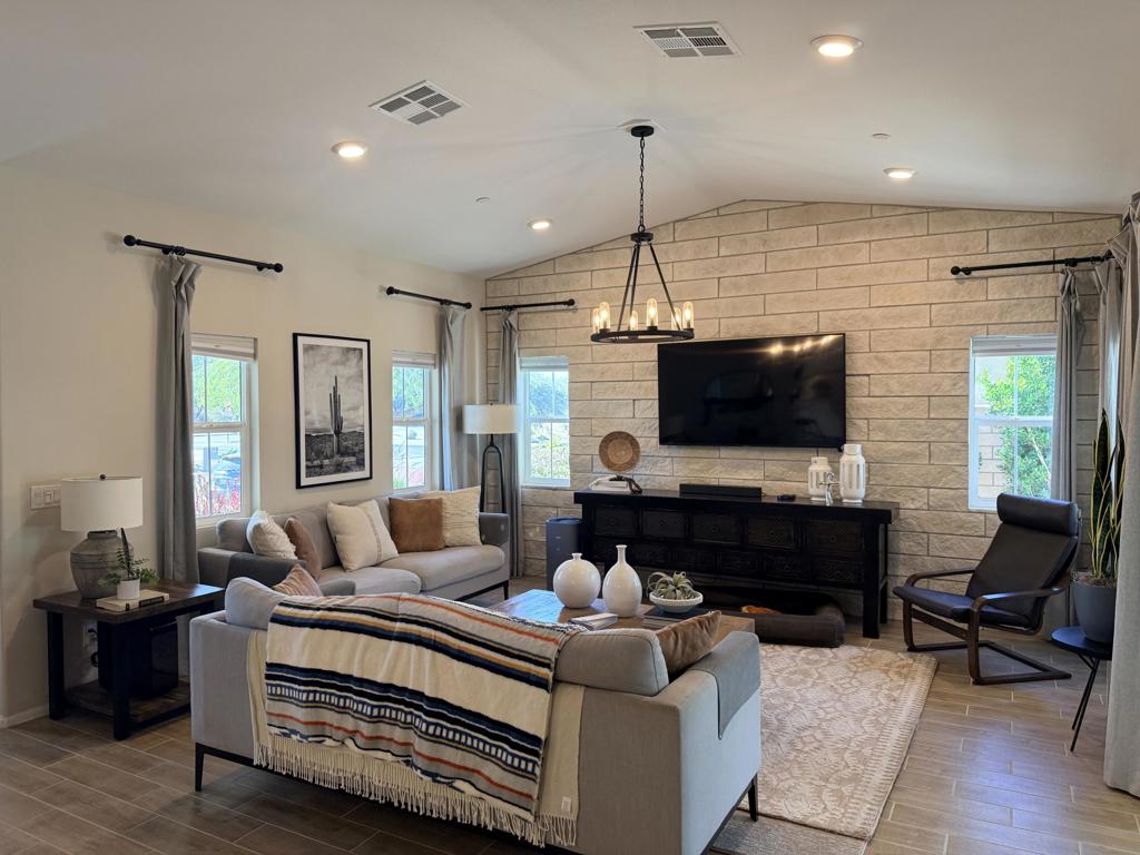 Verano - Residential Lease