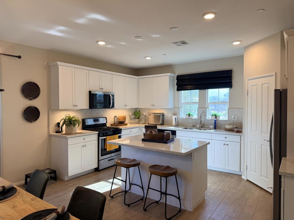 Verano - Residential Lease