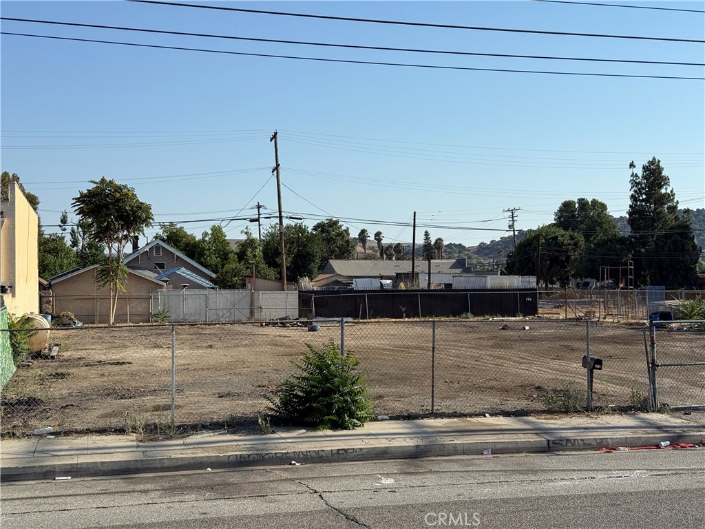 Exceptional development opportunity in Pomona’s growing industrial corridor! 1368 W 1st St (APN 8348-018-003) is being sold together with the adjacent lot, APN 8348-018-004, which offers approximately 6,246 sq ft. Combined, these parcels create a larger, more versatile footprint ideal for a range of industrial, commercial, or mixed-use projects.