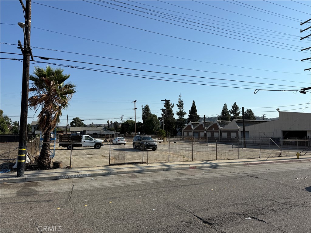 1368 W 1st Street