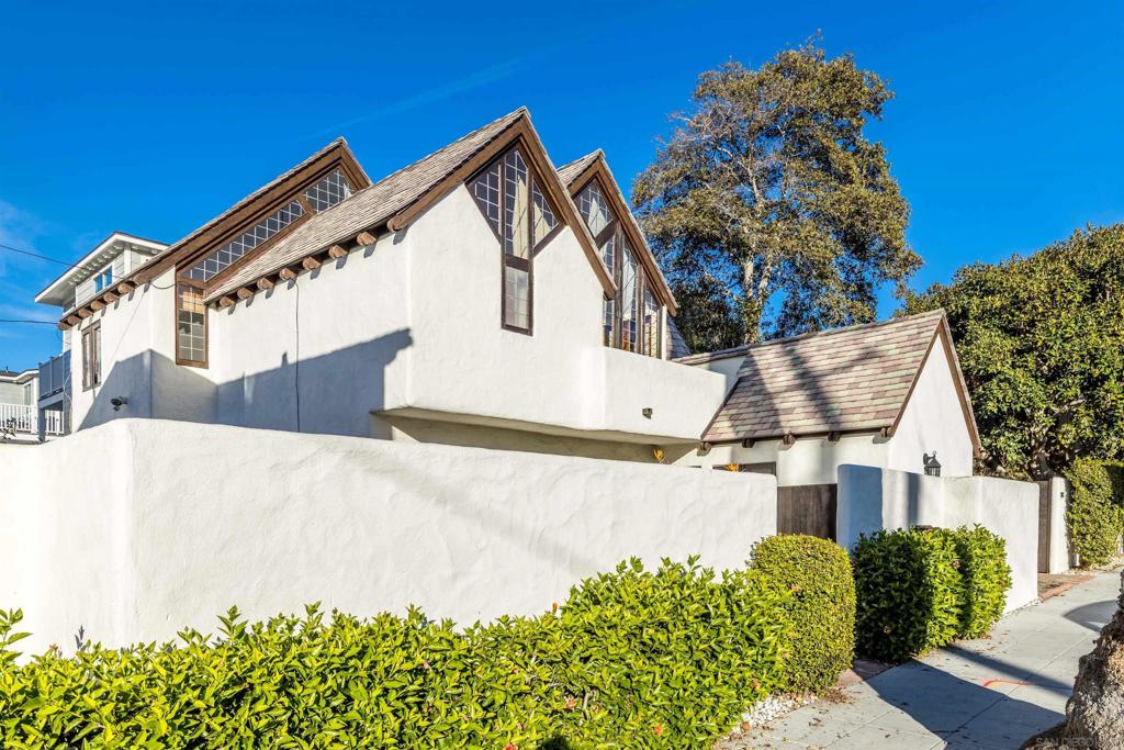 2136 Paseo Dorado