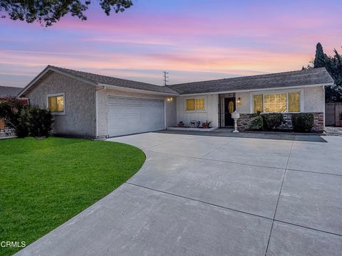 Photo of 1350 Berkshire Street, Oxnard, CA 93033 (MLS # V1-33595)