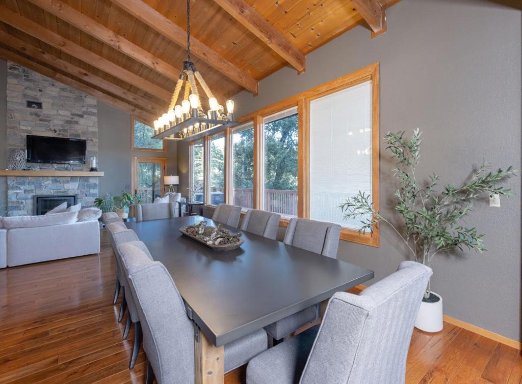 22125 Miller Ridge Road