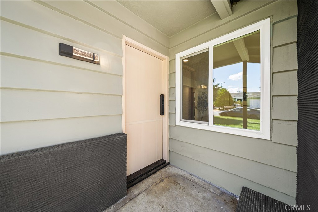 631 S Hillward Avenue