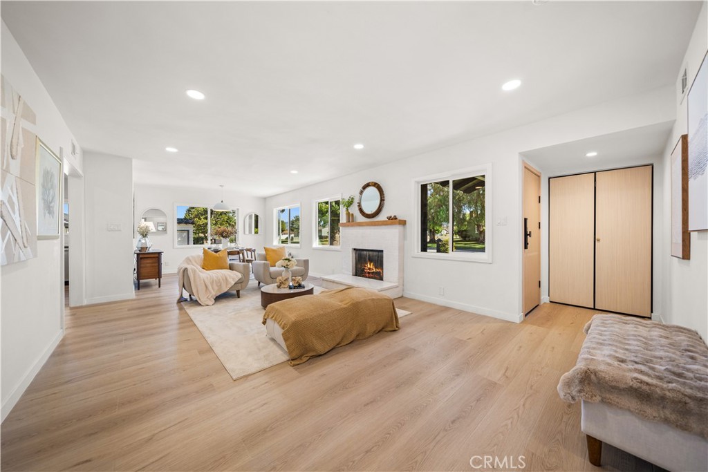 631 S Hillward Avenue