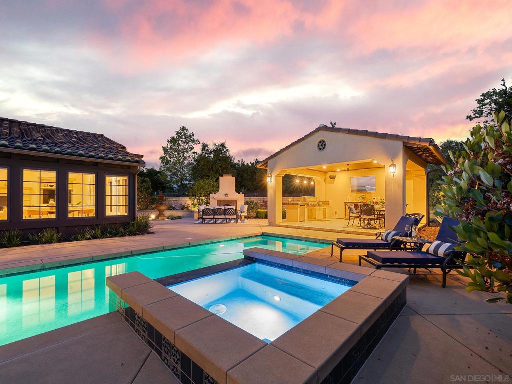 10911 Equestrian Ridge Ct