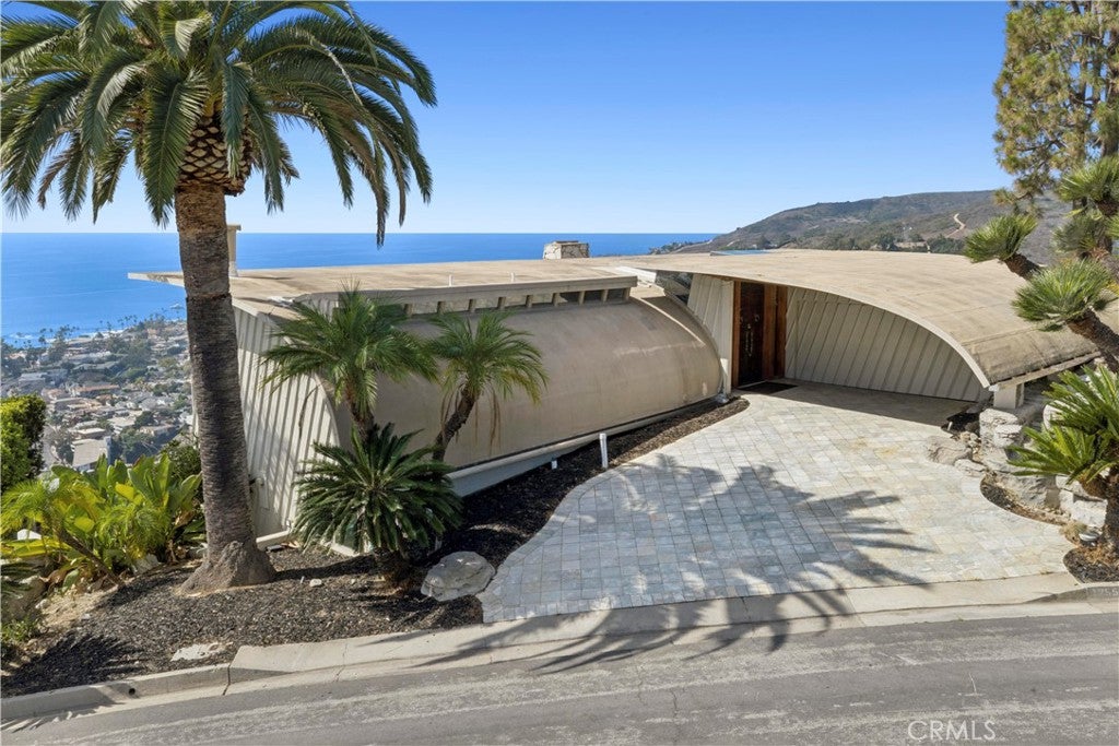 1255 Skyline Drive