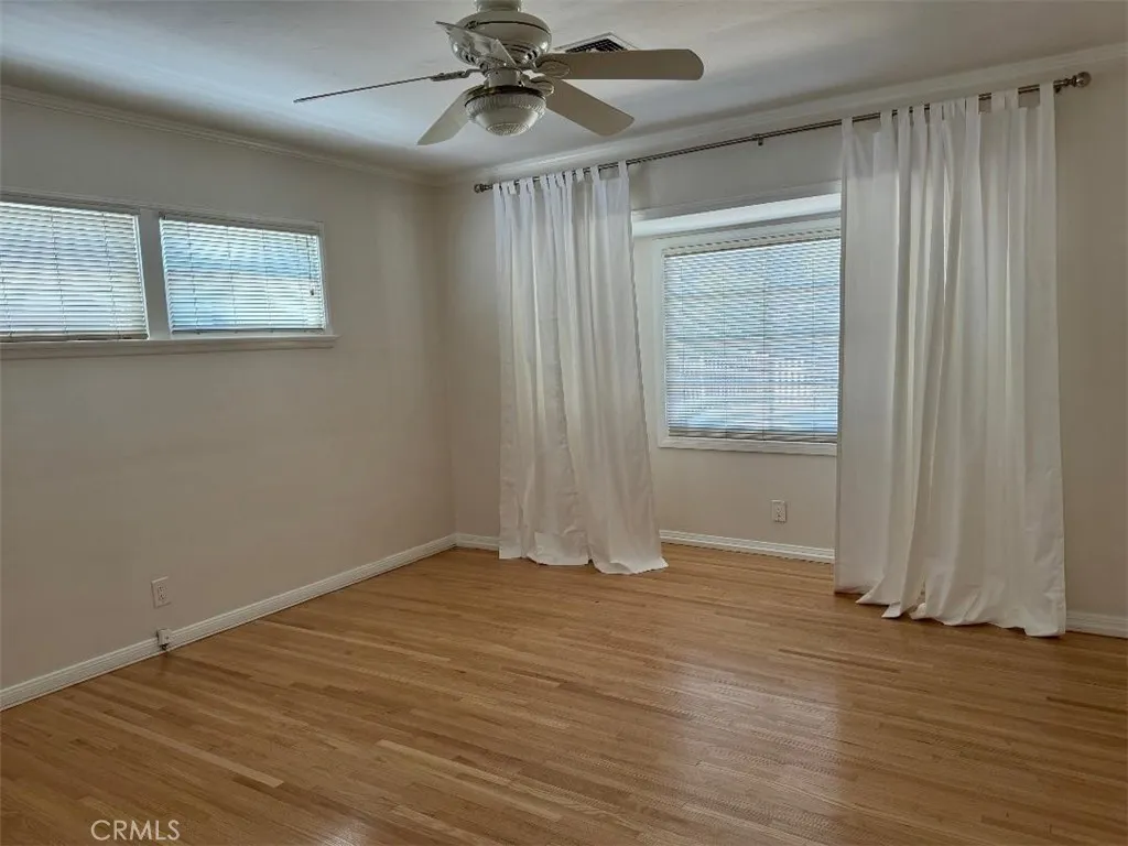 Woodland Hills, California 91364, United States, 2 Bedrooms Bedrooms, ,2 BathroomsBathrooms,Residential,Active,115172