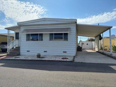 Photo of 501 Anita Street St #71, Chula Vista, CA 91911 (MLS # 260007333SD)