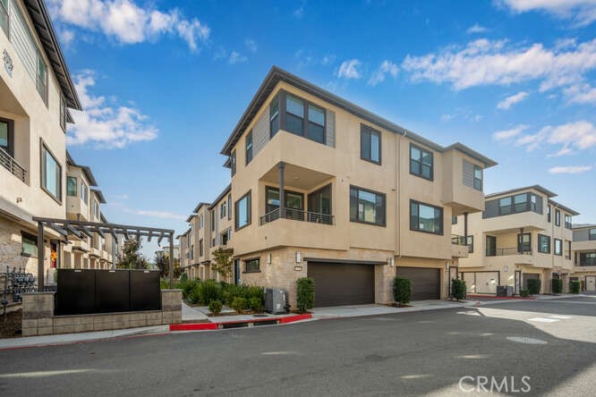 Anaheim West Townhomes (ANWS) - Residential