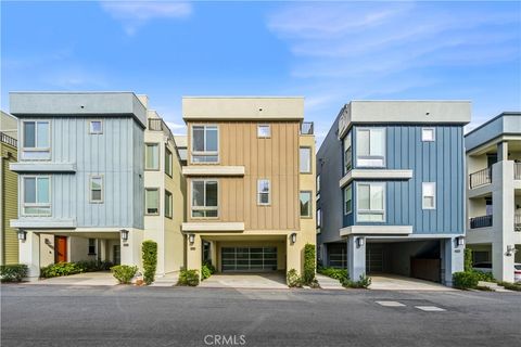 Photo of 1028 Bridgewater Way, Costa Mesa, CA 92627 (MLS # NP26021275)