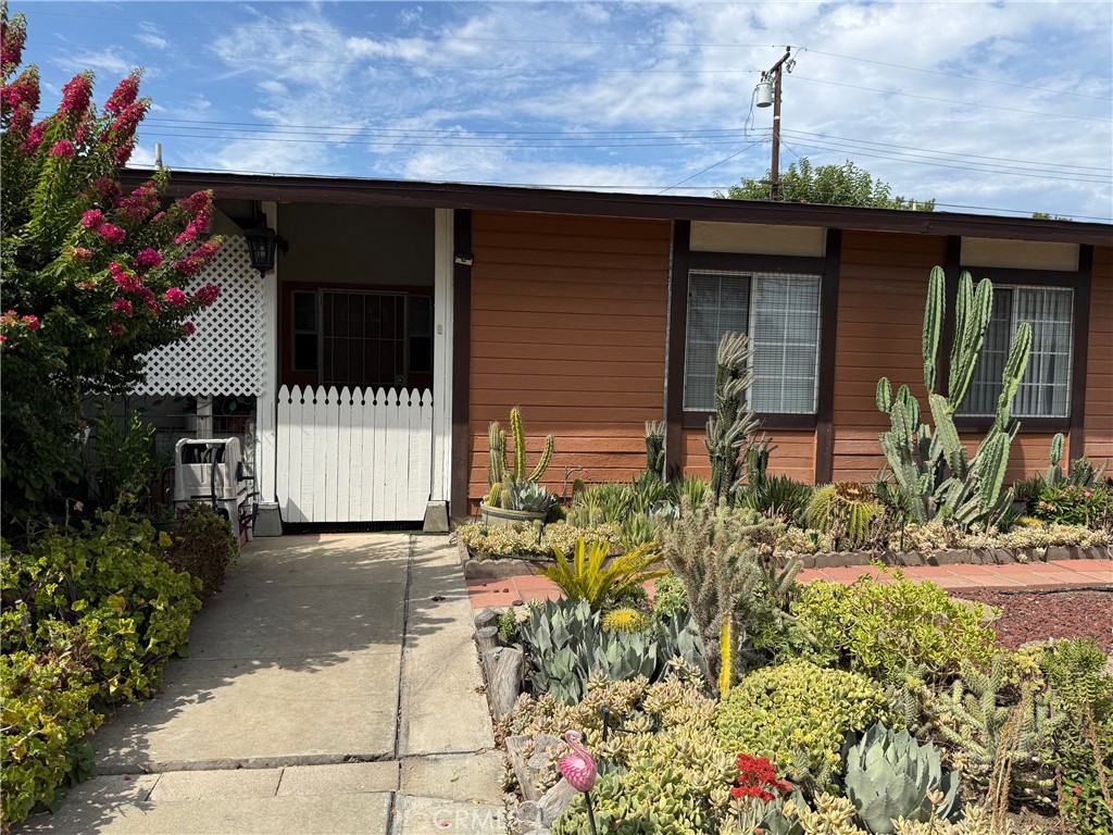 1339 W 11th Street