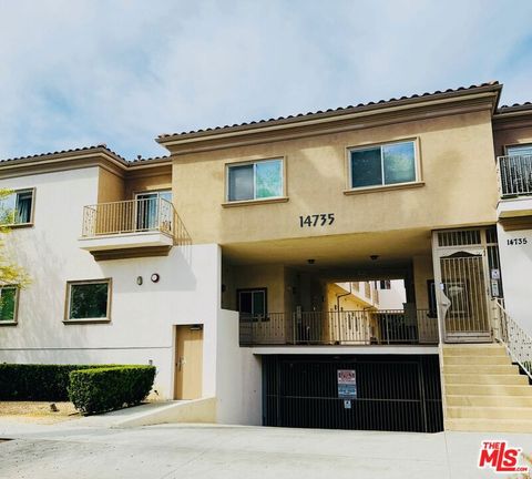 Photo of 14735 Friar Street #110, Van Nuys, CA 91411 (MLS # 26669859)