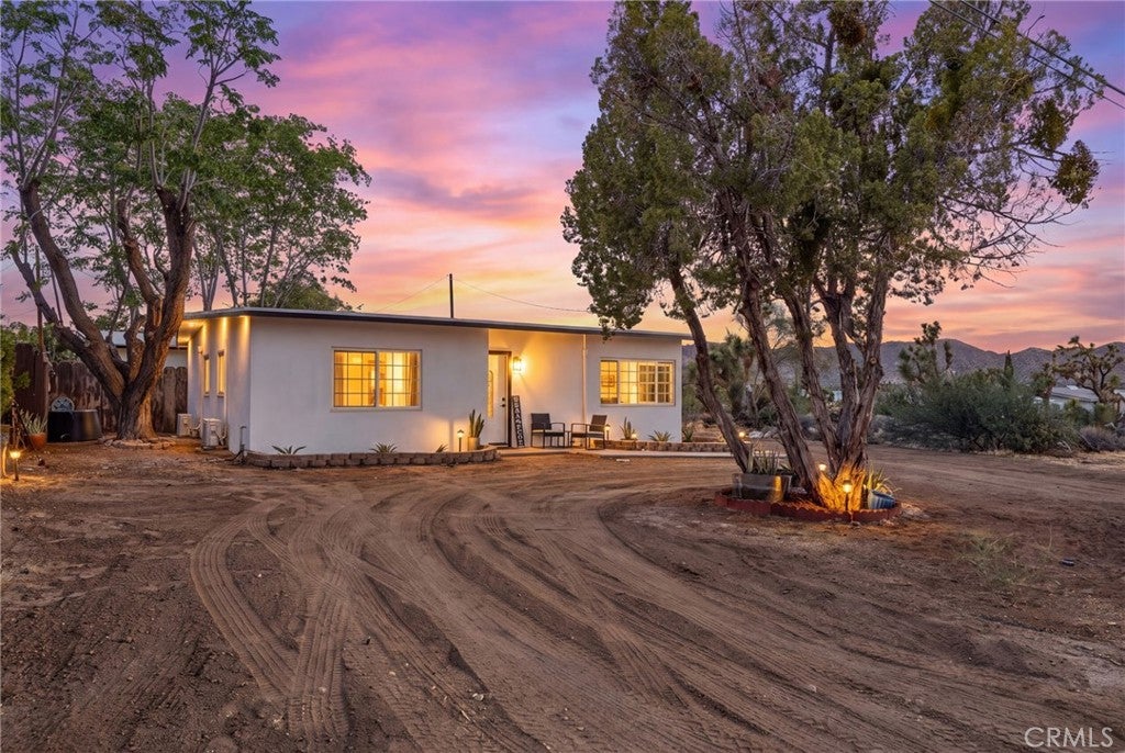 7888 Fox Trail
