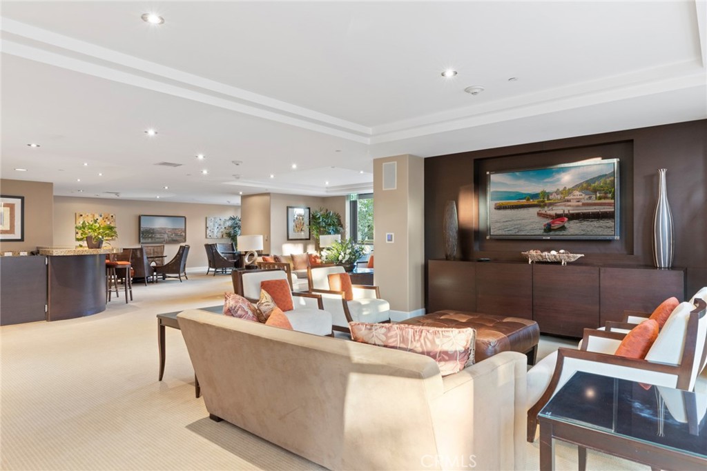 3000 The Plaza (3PLZ) - Residential