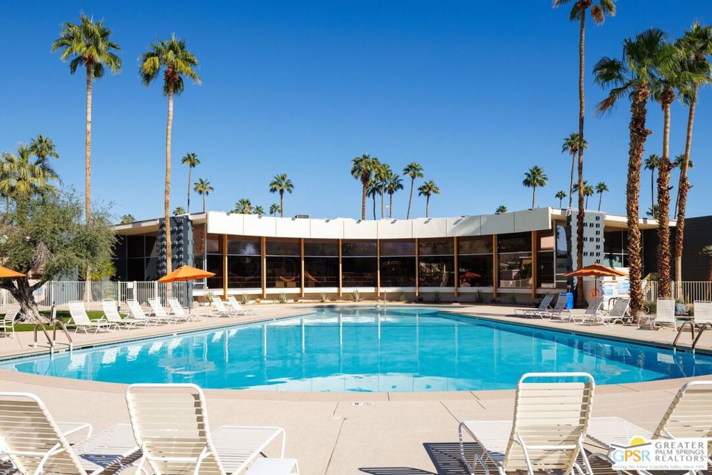 1111 E Palm Canyon Drive 307