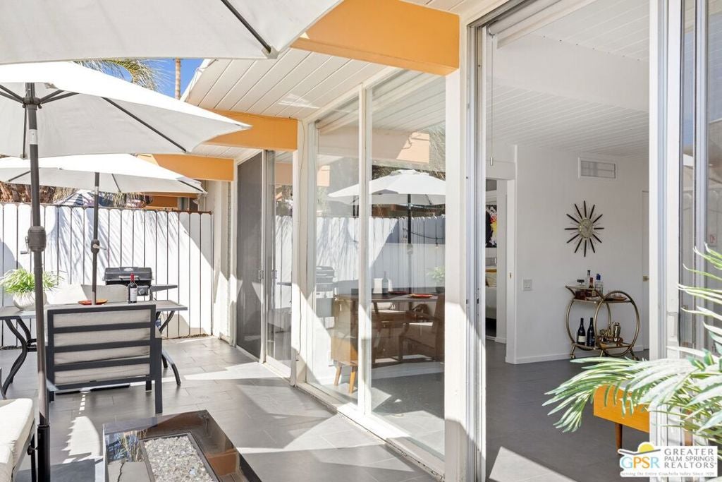 1111 E Palm Canyon Drive 307