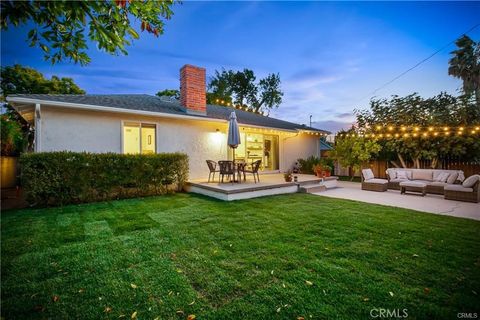 Tiny photo for 23055 Gilmore St, West Hills, CA 91307 (MLS # SR26038841)