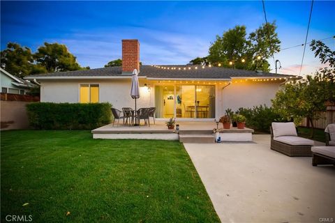 Tiny photo for 23055 Gilmore St, West Hills, CA 91307 (MLS # SR26038841)