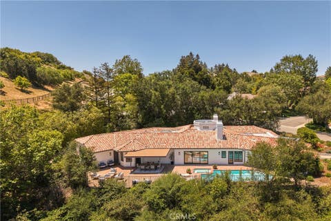 Photo of 1394 Doral CIR, Westlake Village, CA 91362 (MLS # SR26111259)