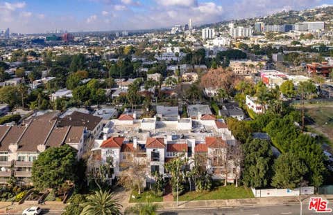 Photo of 1031 N Crescent Heights BLVD #2E, West Hollywood, CA 90046 (MLS # 26868423)